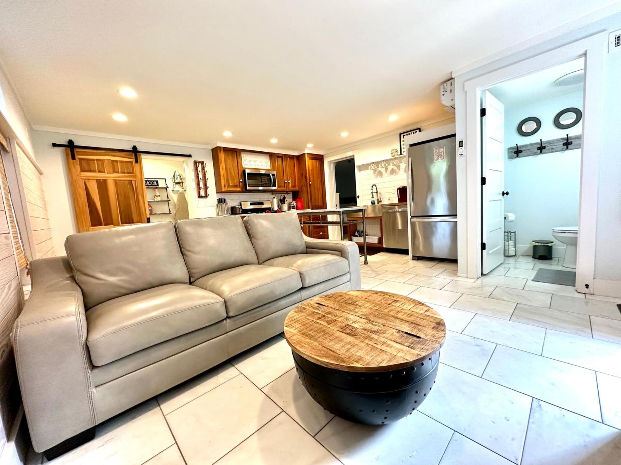 Romantic Secret Garden - Marble Floors & Bath Dt Just 2 Blocks Beach Only 3 Miles 圣奥古斯丁 外观 照片